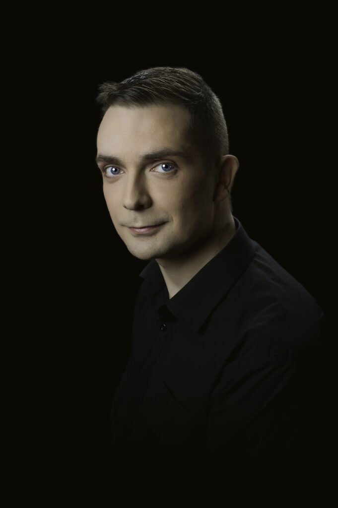 Organizacijų vadyba, Artūras Kostinas