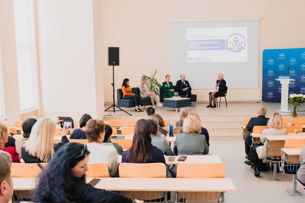 Kolegijoje vyko Klaipėdos regiono švietimo ir mokslo konferencija
