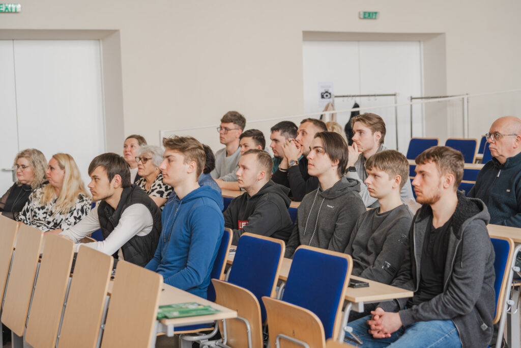 Praūžė VII–asis tiksliųjų mokslų konkursas „Sužinok–Apskaičiuok–Įsimink 2024”