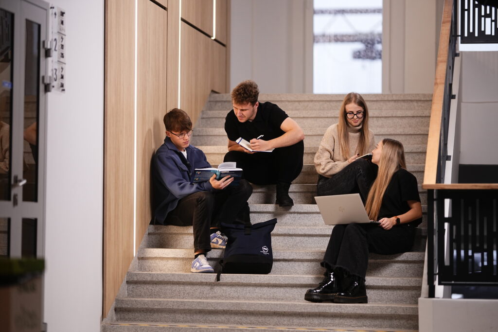 Studentų apklausa EDINA sistemoje